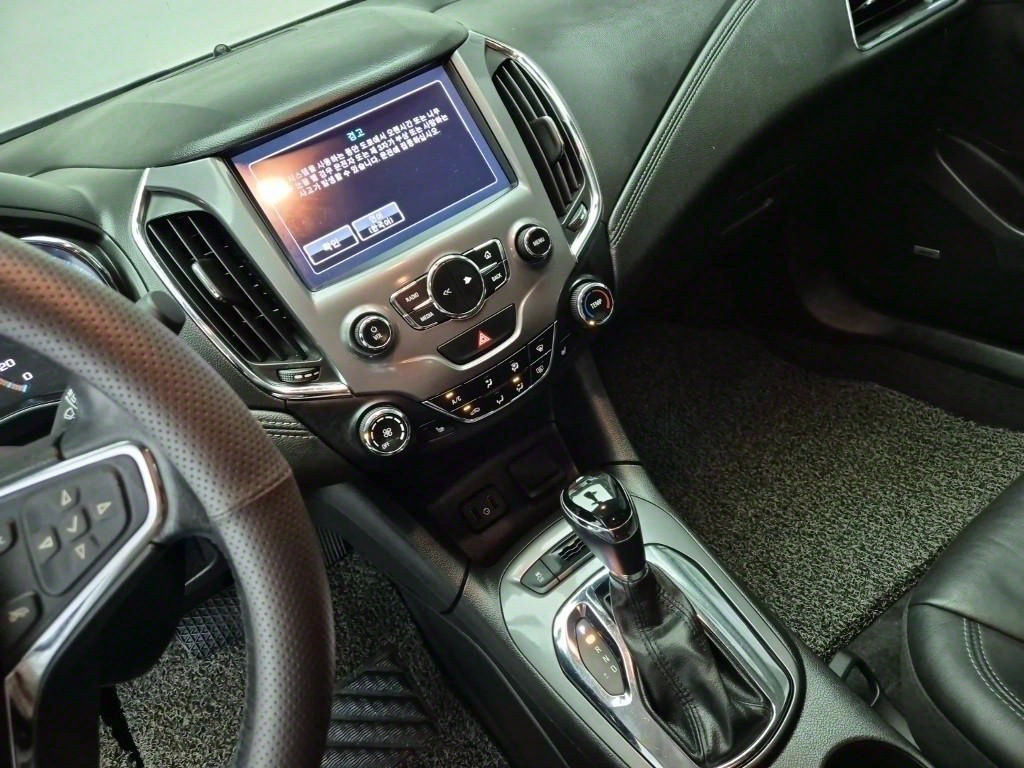 Chevrolet Cruise - Vista 10