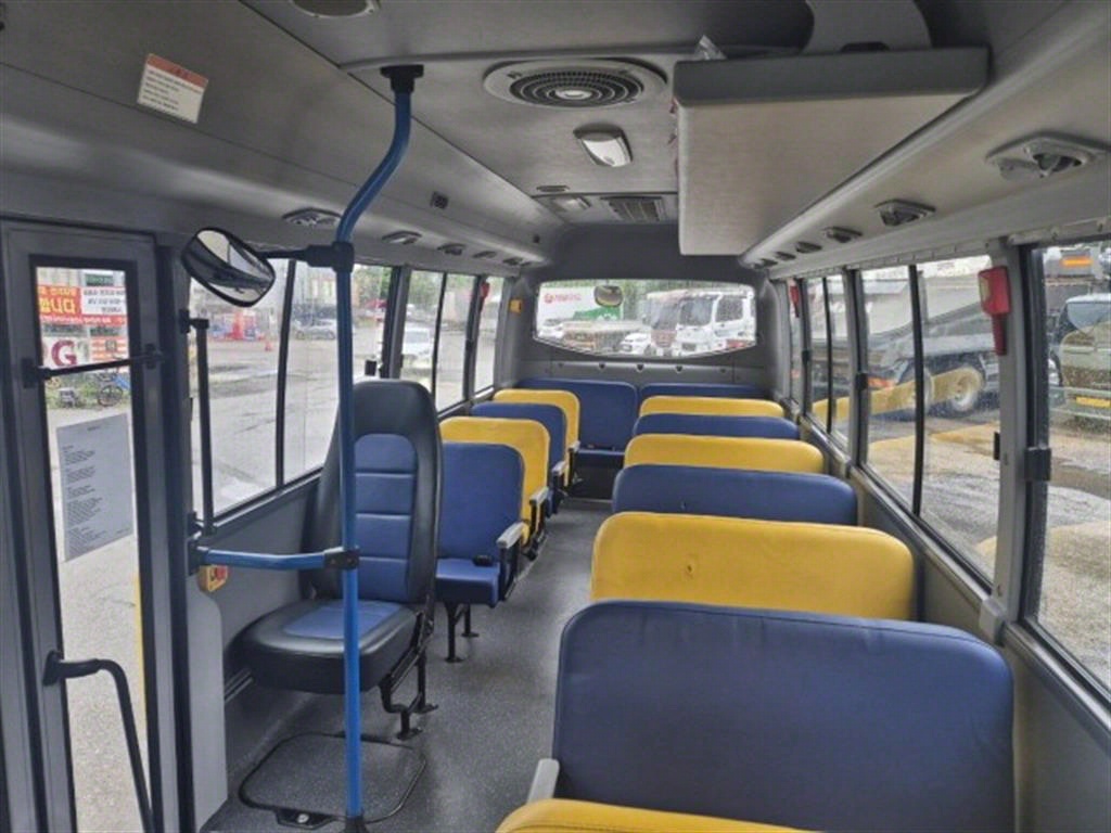 medium and large bus Medium Daewoo Bus 2017 Amarillo - Importación desde Corea - HF Imports Iquique - Foto 15