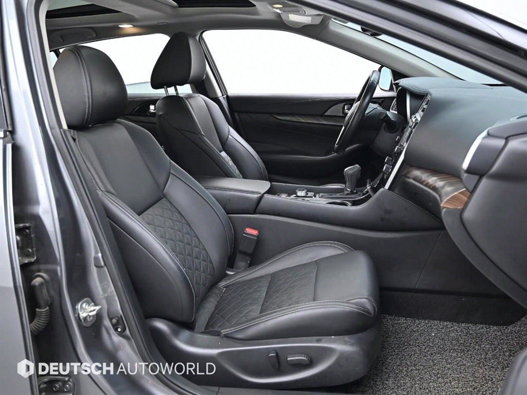 Nissan Maxima - Vista 10