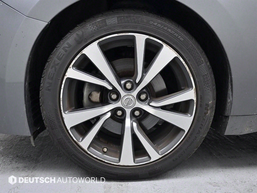 Nissan Maxima - Vista 5