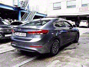 HYUNDAI Avante - Vista 8