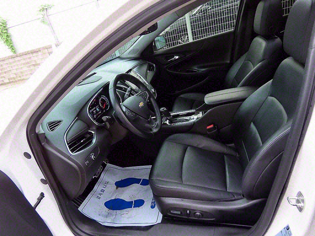 Chevrolet Malibu - Vista 5