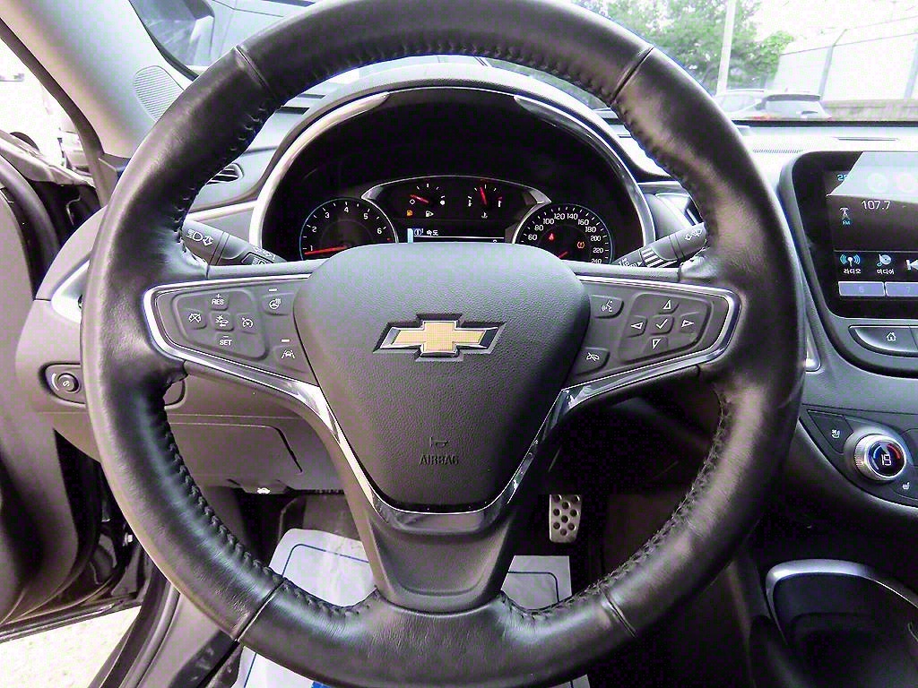 Chevrolet Malibu - Vista 8