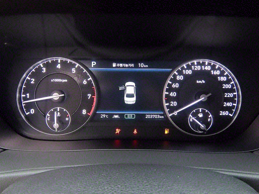 Genesis G90 - Vista 9