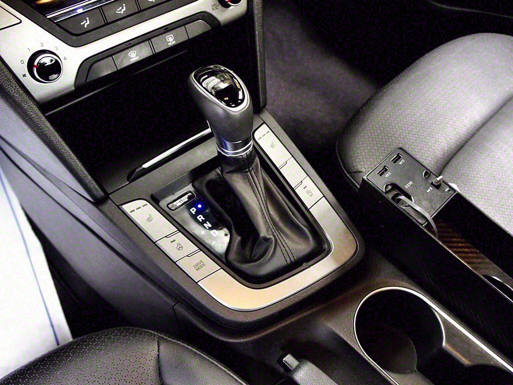 HYUNDAI Avante 2017 Gris - Importación desde Corea - HF Imports Iquique - Foto 11