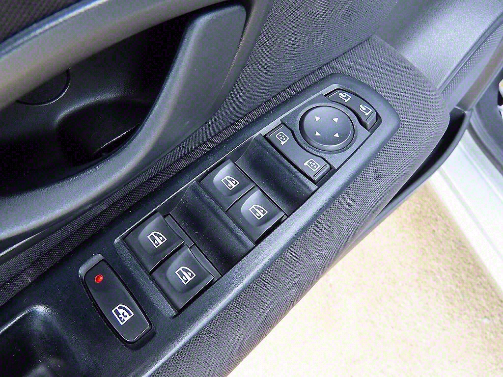 SAMSUNG SM3 2014 Plateado - Importación desde Corea - HF Imports Iquique - Foto 13