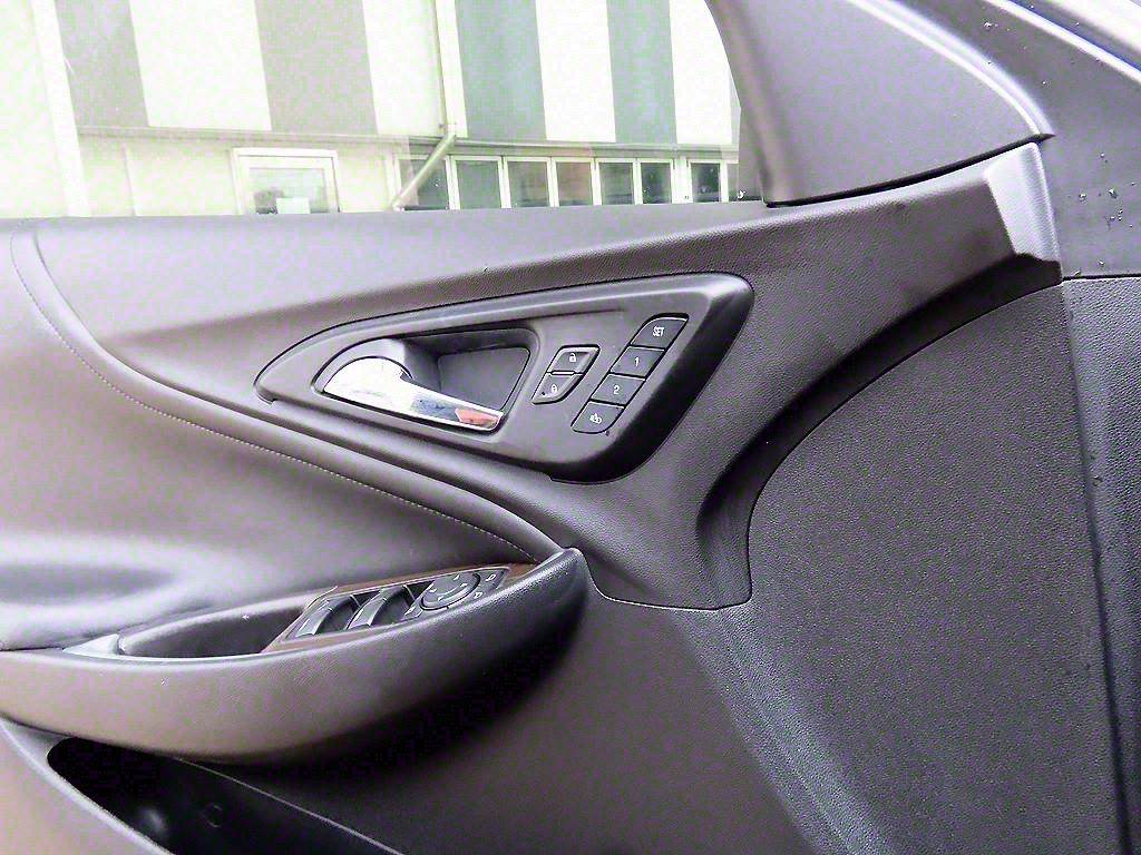 Chevrolet Malibu - Vista 11