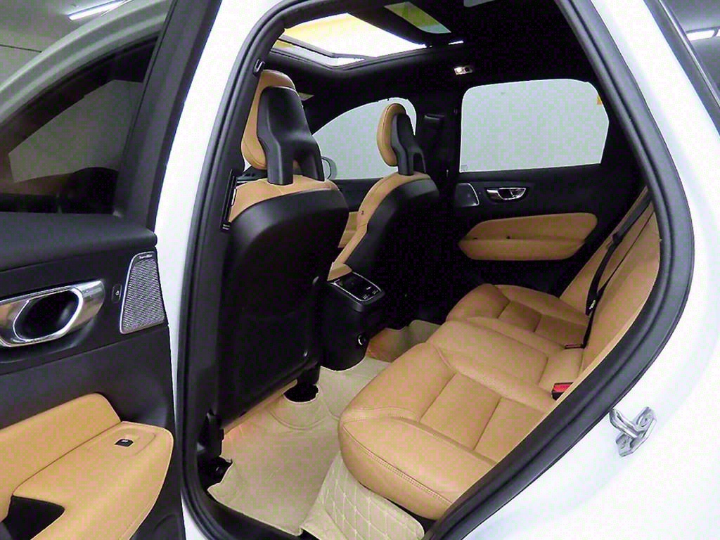 Volvo XC60 - Vista 6