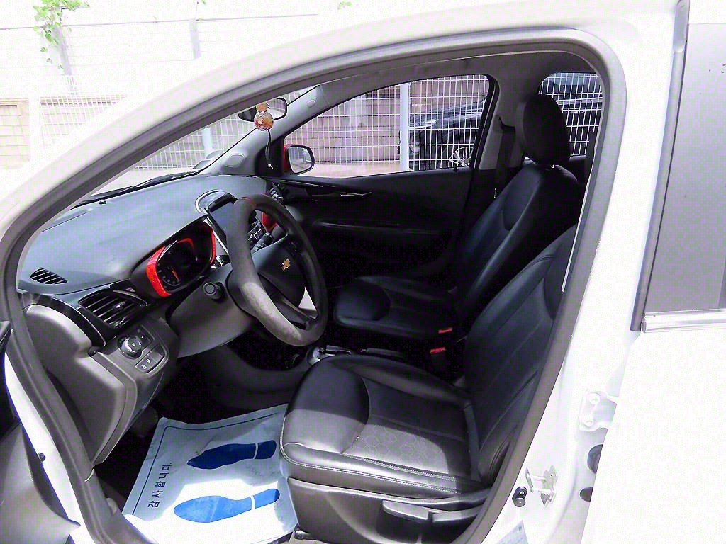 Chevrolet Spark - Vista 5