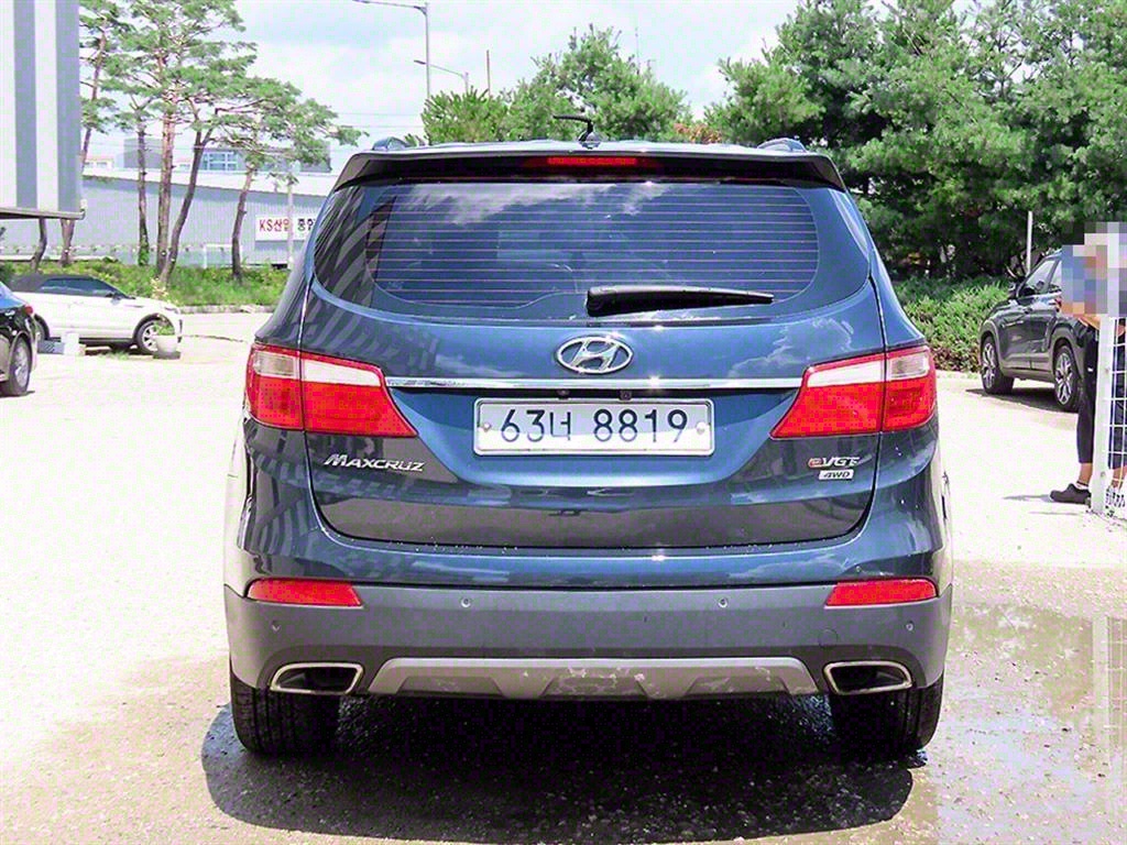 HYUNDAI Maxcruz - Vista 4