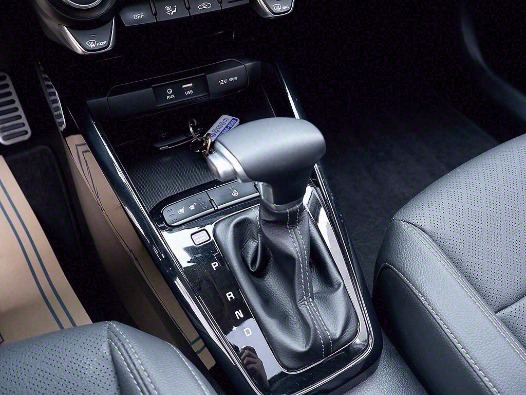 KIA Stonic 2019 Blanco - Importación desde Corea - HF Imports Iquique - Foto 7