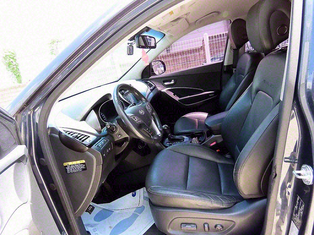 HYUNDAI Maxcruz - Vista 5