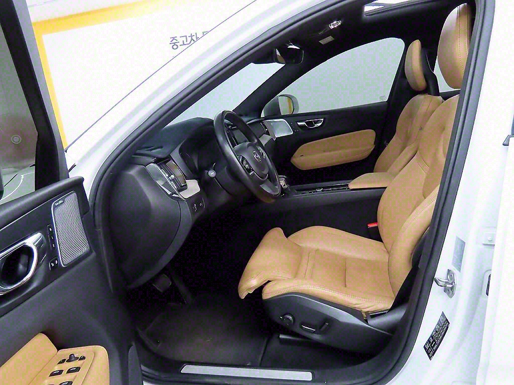 Volvo XC60 - Vista 5