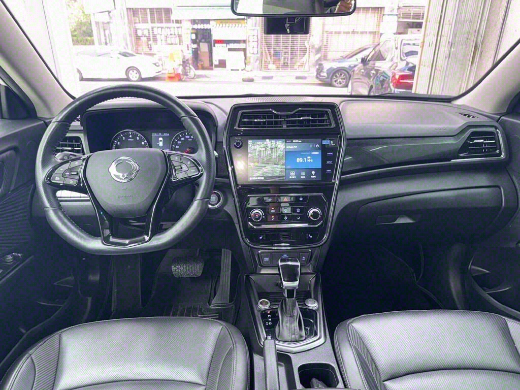 Ssangyong Tivoli - Vista 7