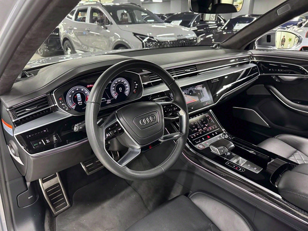 Audi S8 - Vista 8