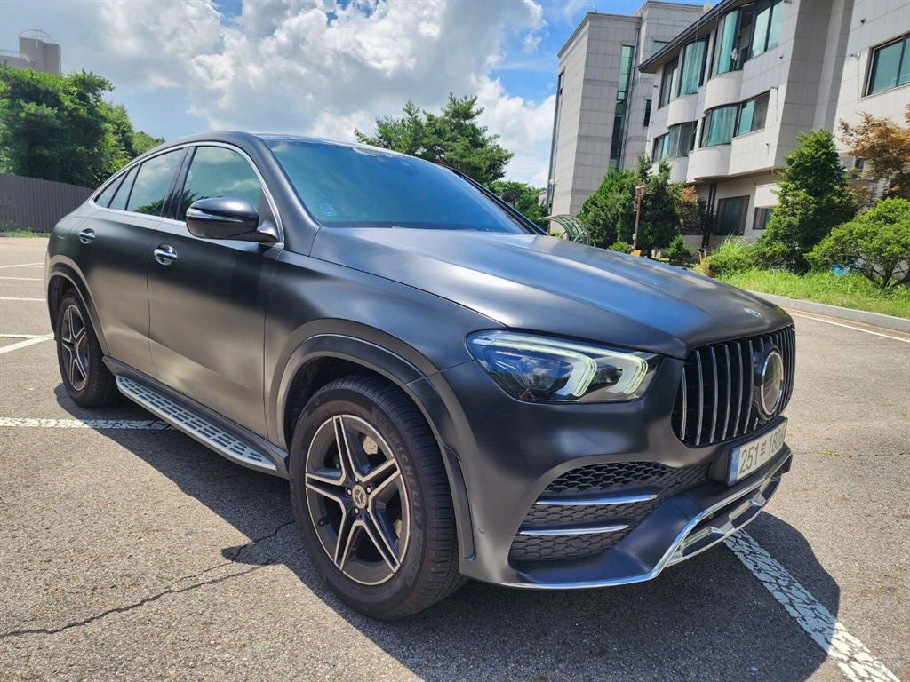 Mercedes Benz GLE Class - Vista 6