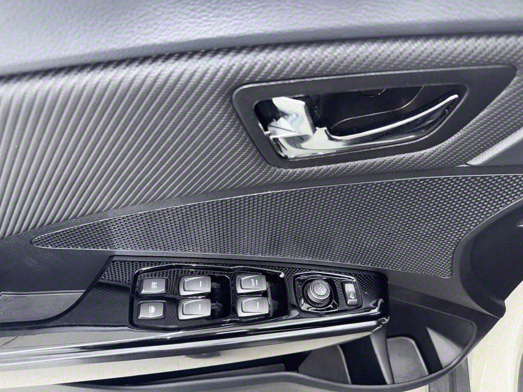 Ssangyong Tivoli - Vista 9