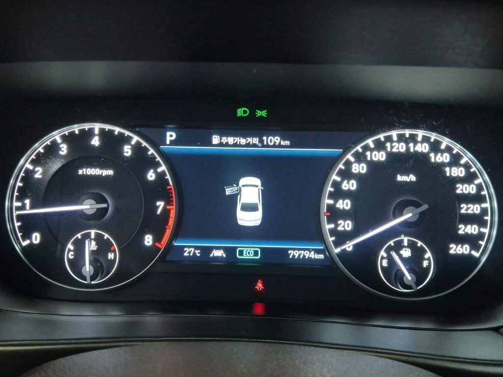 Genesis G90 - Vista 6