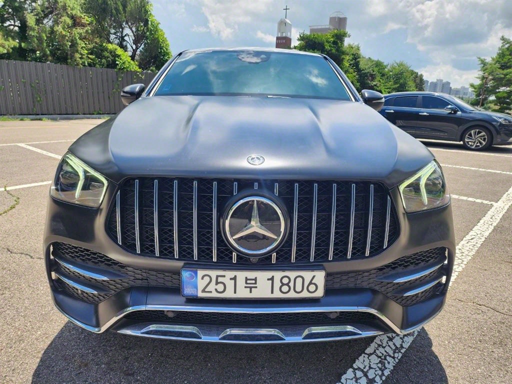 Mercedes Benz GLE Class - Vista 5