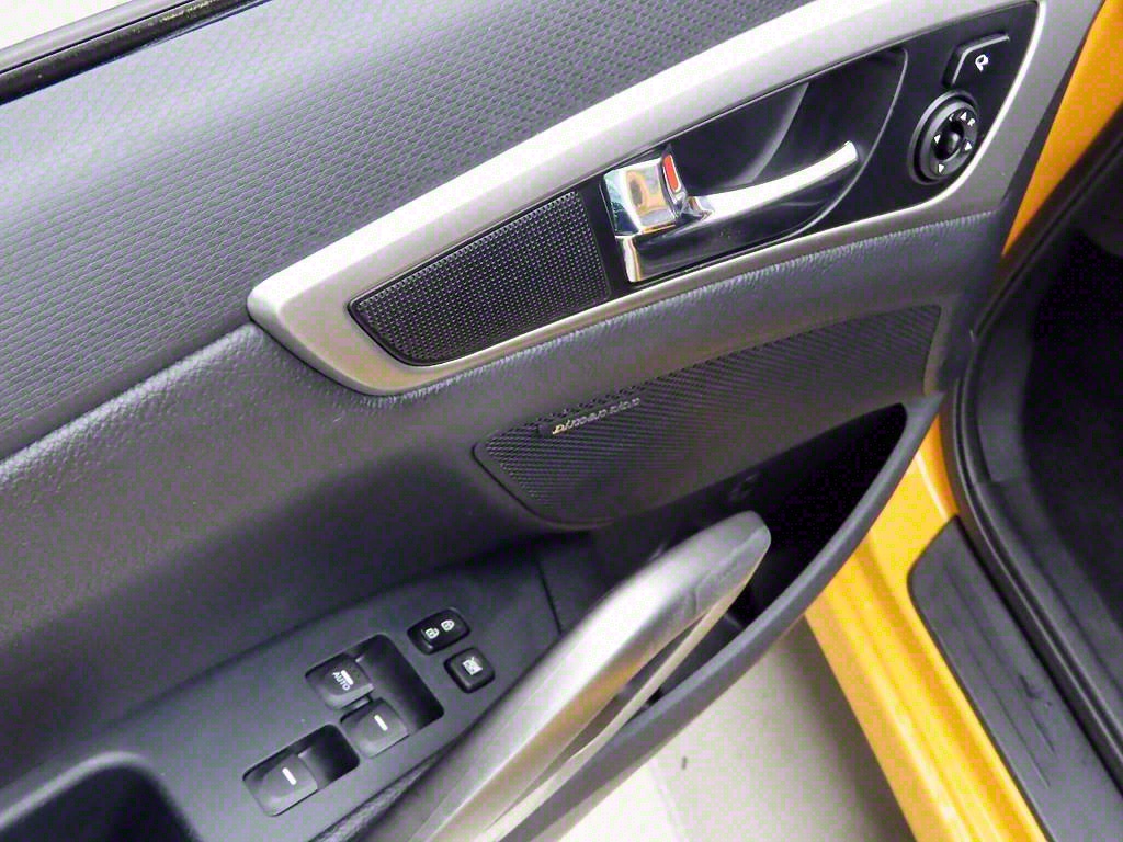 HYUNDAI Veloster 2012 Amarillo - Importación desde Corea - HF Imports Iquique - Foto 17