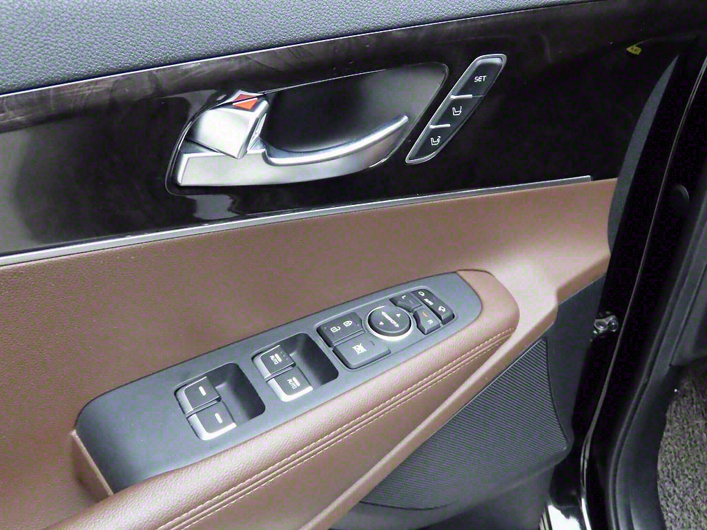 KIA Sorento - Vista 10