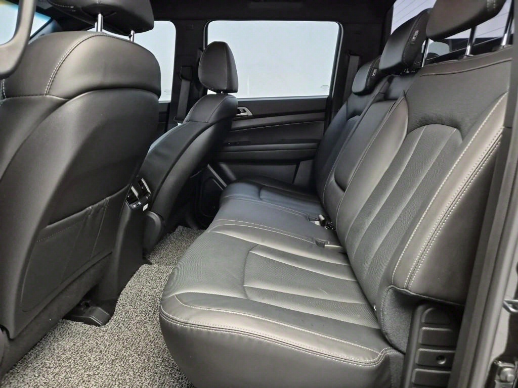 Ssangyong Rexton 2024 Negro - Importación desde Corea - HF Imports Iquique - Foto 13