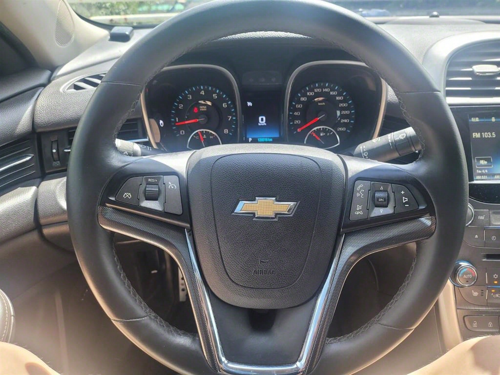 Chevrolet Malibu - Vista 9