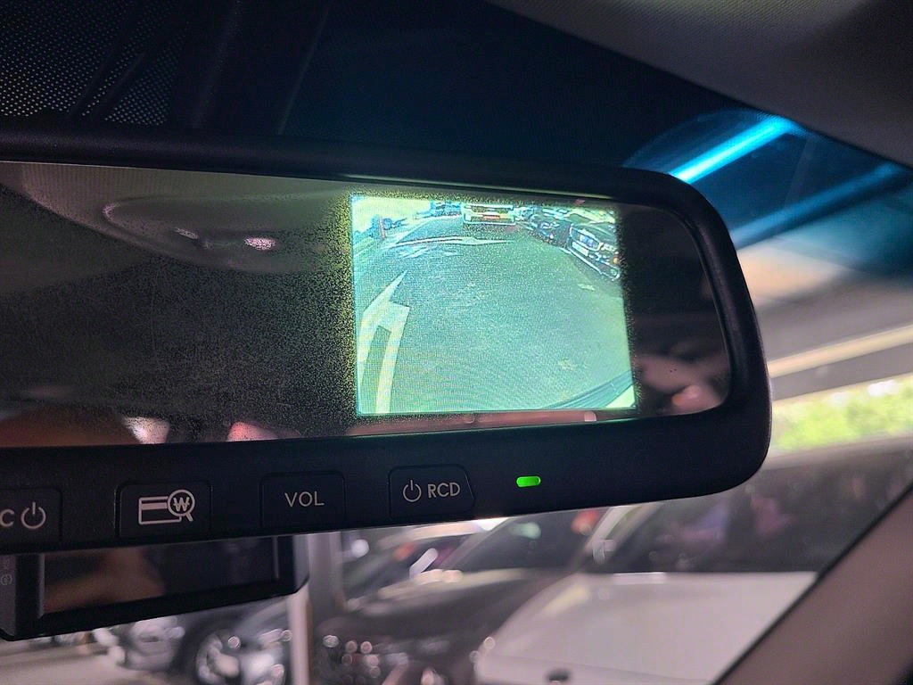 KIA Carnival - Vista 8