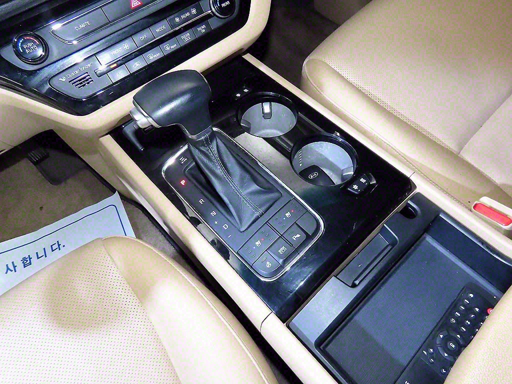 KIA Carnival 2017 - Importación desde Corea - HF Imports Iquique - Foto 13