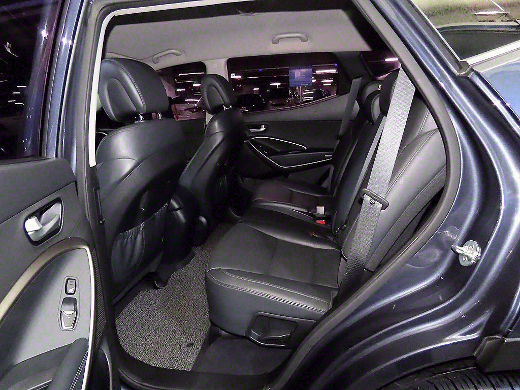 HYUNDAI Santa Fe - Vista 7