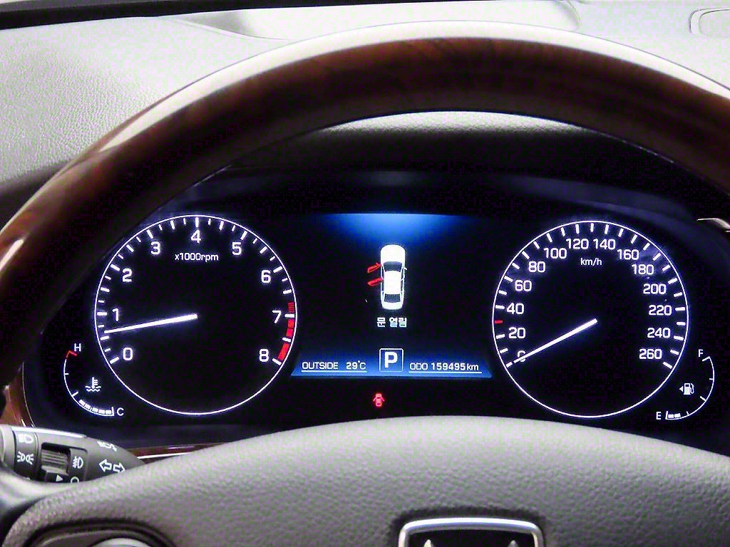 HYUNDAI Equus - Vista 5