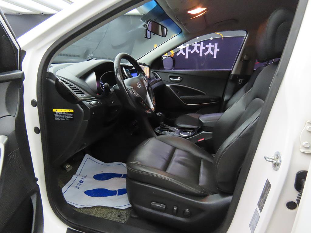 HYUNDAI Santa Fe - Vista 5