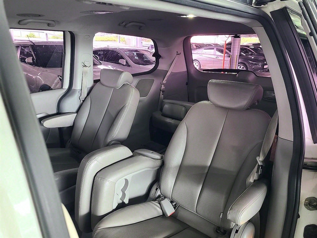 KIA Carnival 2013 Blanco - Importación desde Corea - HF Imports Iquique - Foto 13