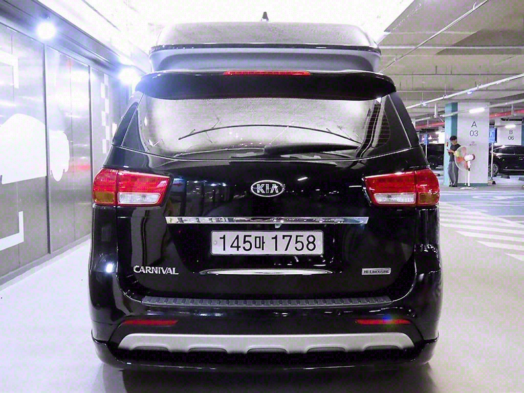 KIA Carnival - Vista 5