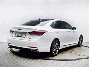 HYUNDAI Genesis - Vista 8