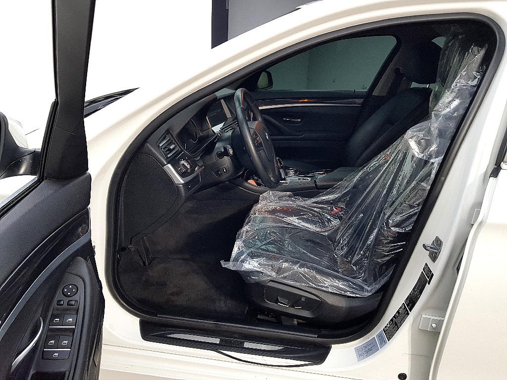 BMW 5 Series - Vista 8