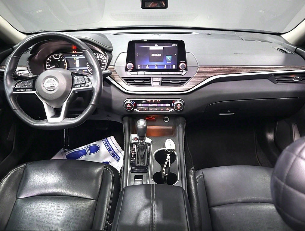 Nissan Altima - Vista 5