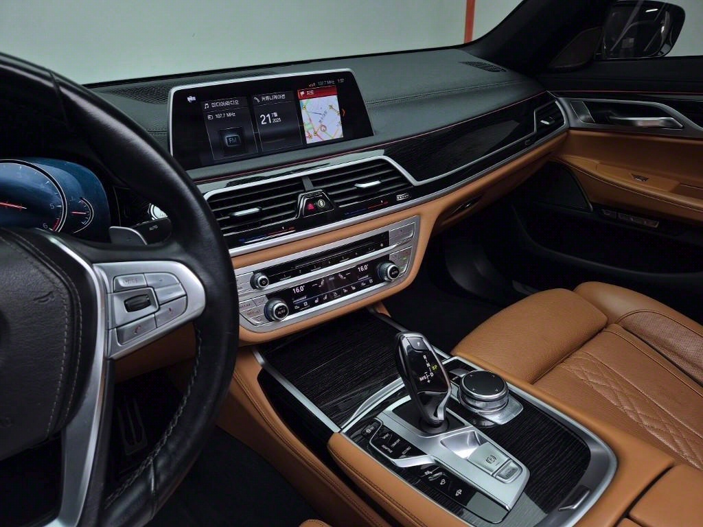 BMW 7 Series - Vista 10