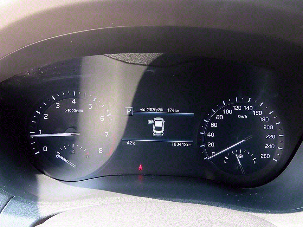 Genesis G80 - Vista 8