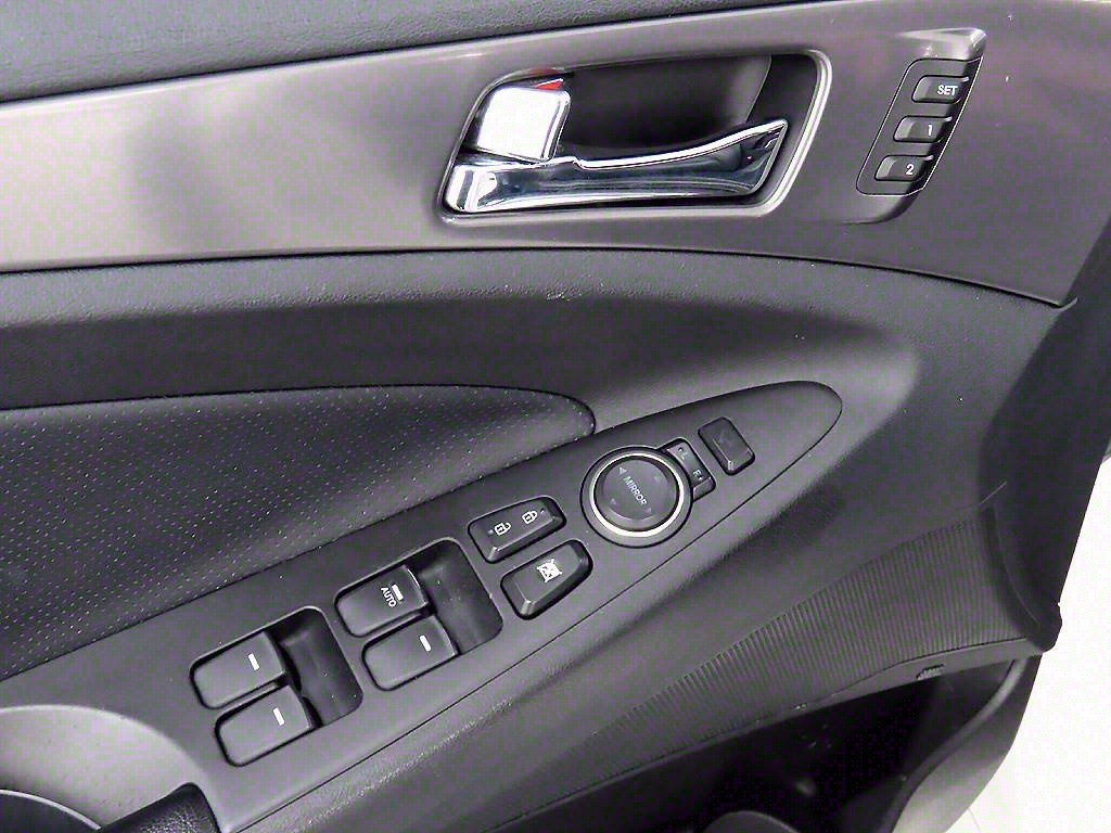 HYUNDAI Sonata - Vista 11