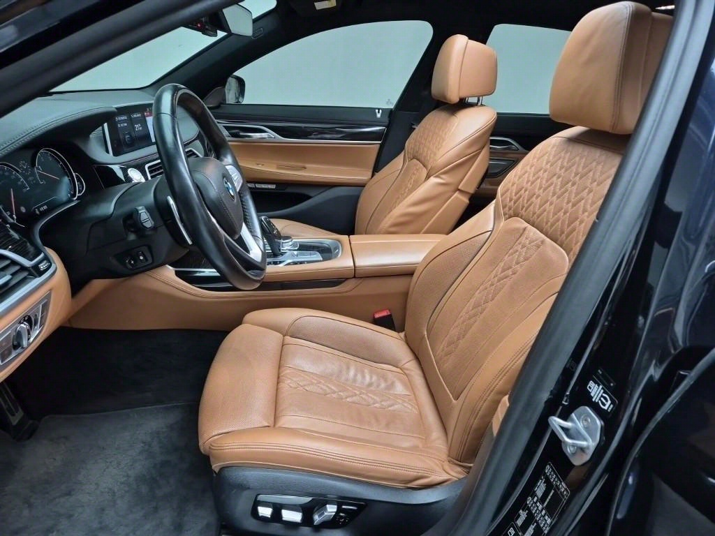 BMW 7 Series - Vista 11