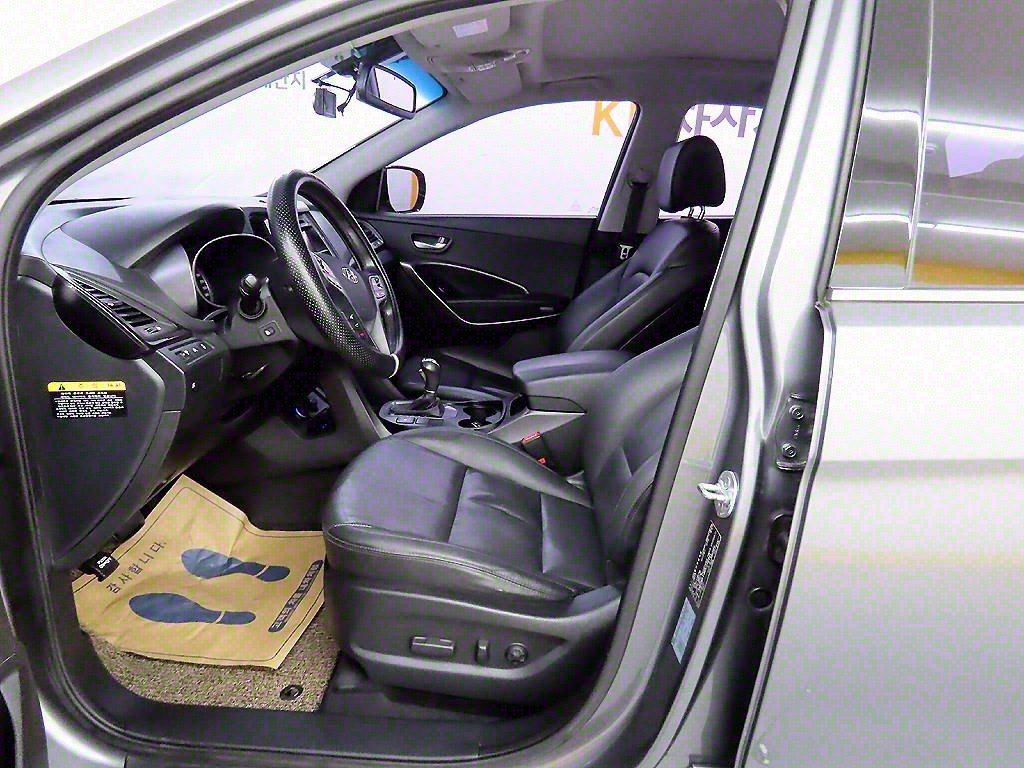 HYUNDAI Santa Fe - Vista 5