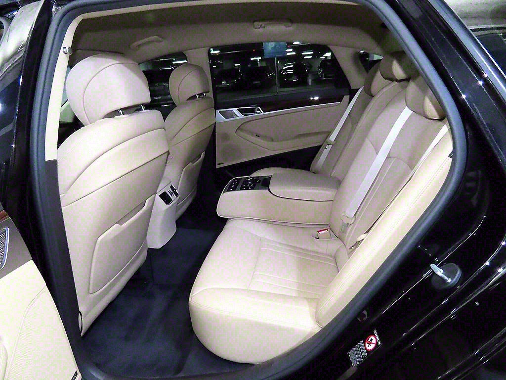 Genesis G80 - Vista 7