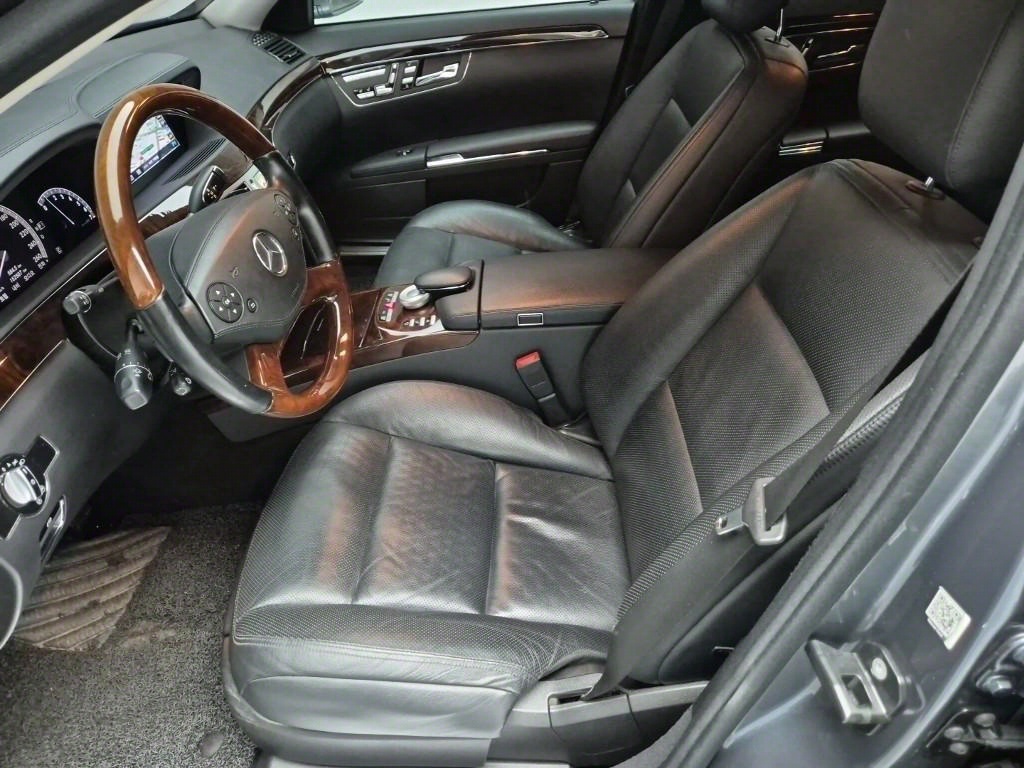 Mercedes Benz S Class - Vista 9