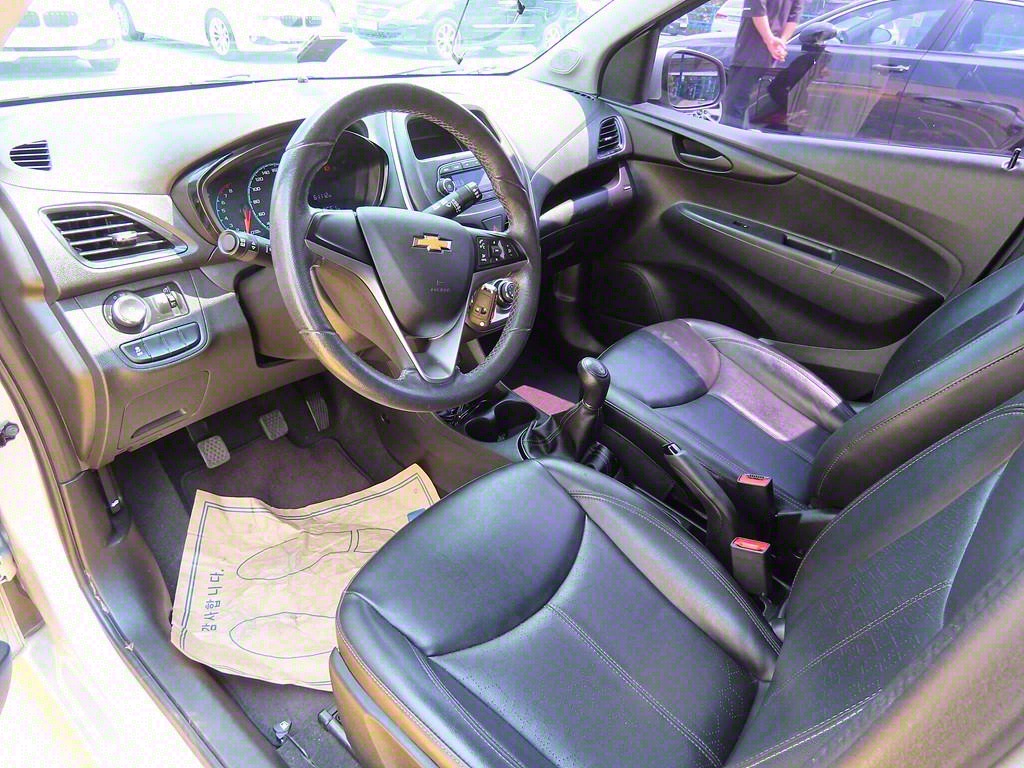 Chevrolet Spark - Vista 6