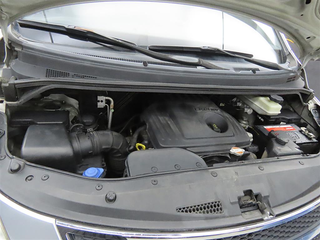 HYUNDAI Starex 2010 Plateado - Importación desde Corea - HF Imports Iquique - Foto 16