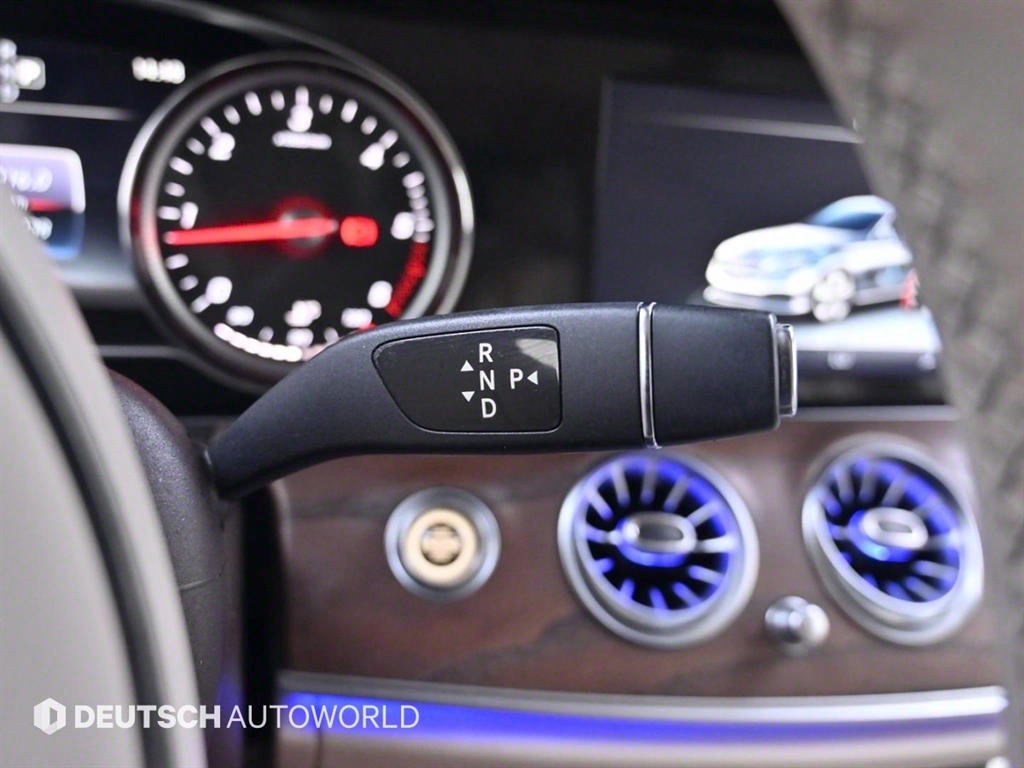 Mercedes Benz E class - Vista 9