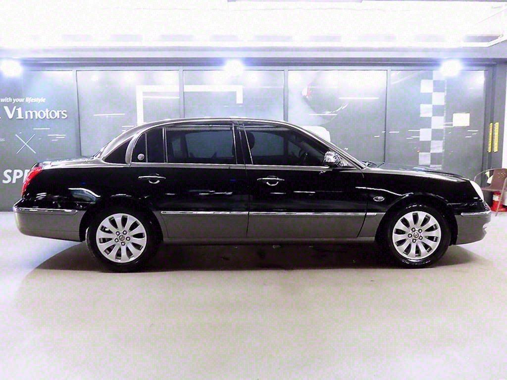 KIA Opirus - Vista 3