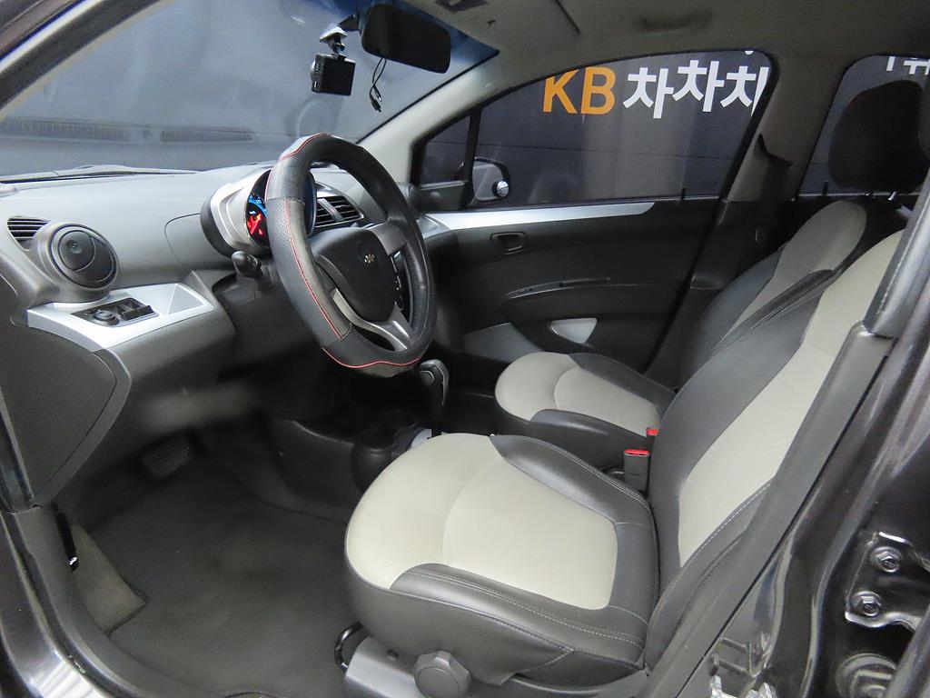 Chevrolet Spark - Vista 5