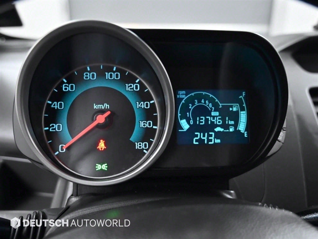 Chevrolet Spark - Vista 8